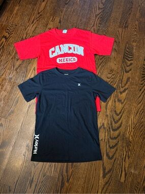 Boys Hurley /Mexico Black /Red Short Sleeve T- Shirt lot -